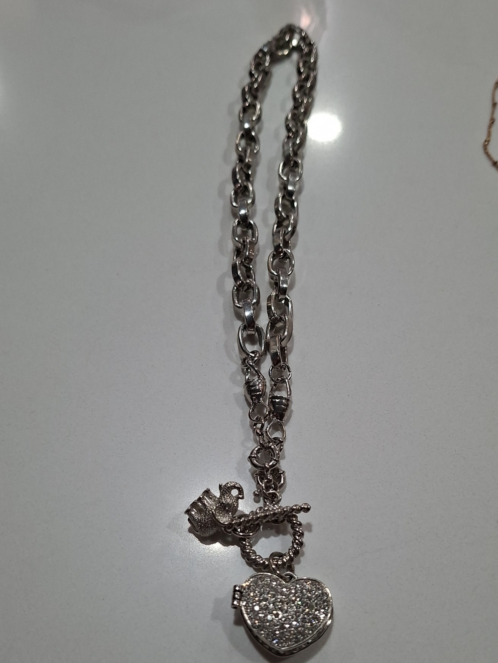 STUNNING! Silver Heart Locket Pendant Necklace with Charm